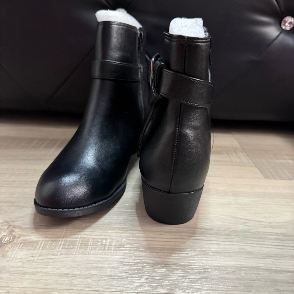 Journee Collection Black Ankle Boots - Picture 3 of 6